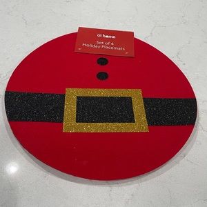 NWT Santa Belt Round Foam Placemats Set Of 4 Kids Christmas Holiday